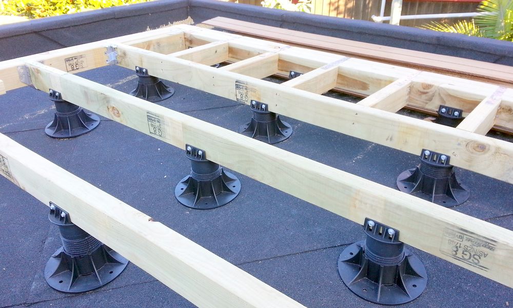 Nurajack with timber heads supporting  joists.