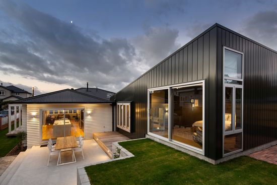 Nuraply Roof with Nuratrim